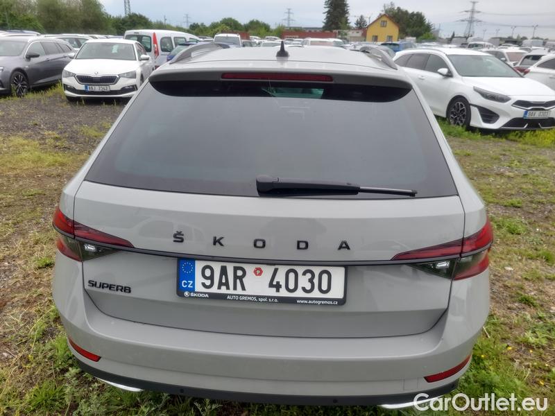  Skoda  Superb  Combi (3T5)(2010) Sup.C.FL2.0TDI 110 SLine AT #10