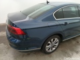  Volkswagen  Passat Volkswagen  2.0 TDI 90kW Elegance Business DSG 4d #38