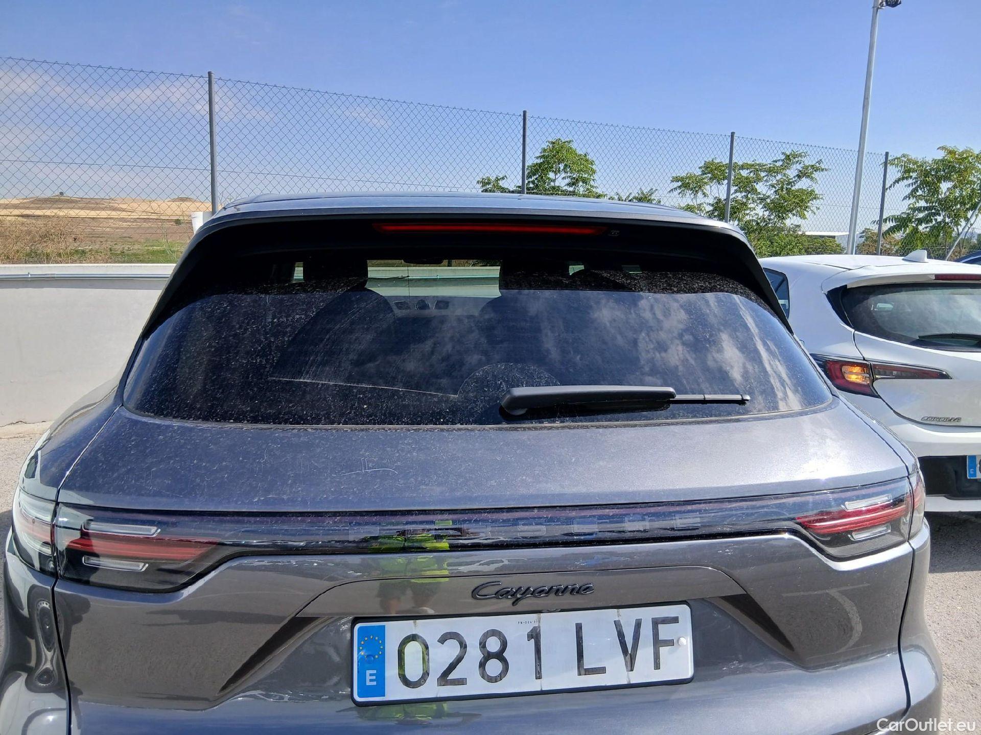  Porsche  Cayenne PORSCHE  / 2017 / 5P / todoterreno E-Hybrid #24