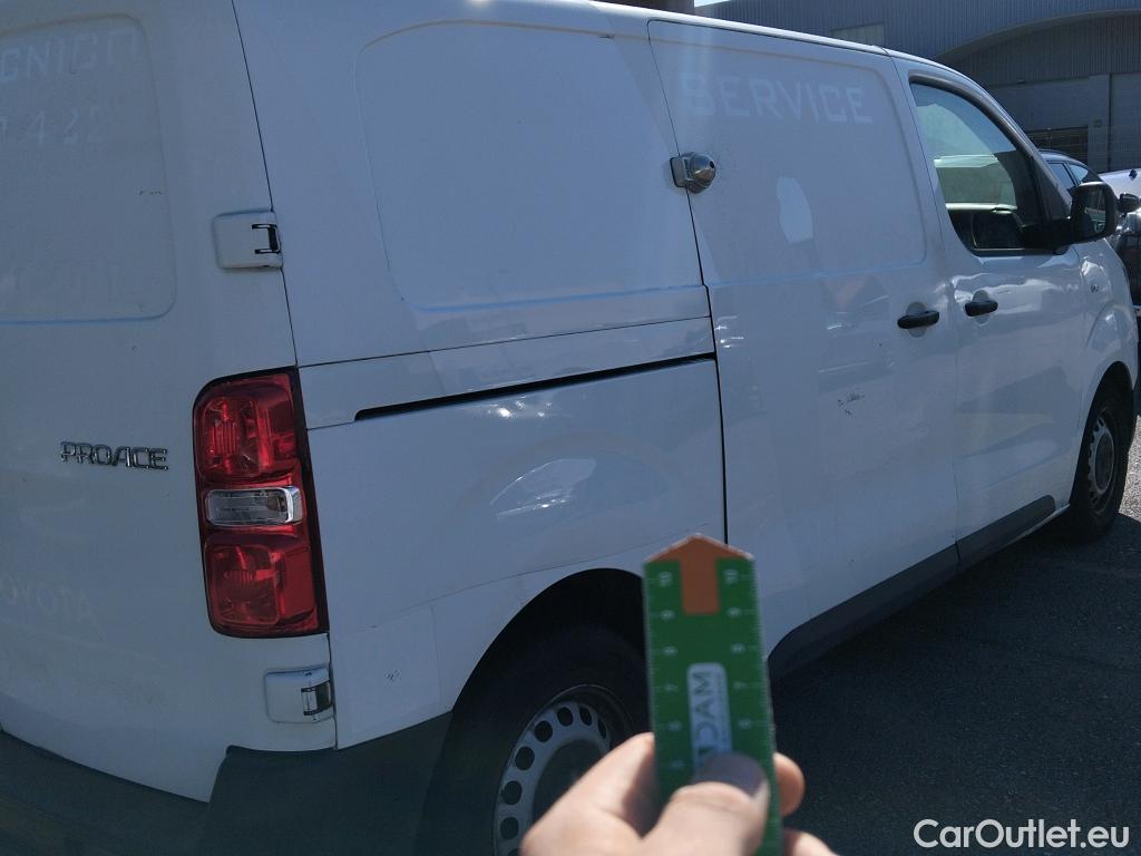  Toyota  Proace TOYOTA  / 2016 / 4P / furgón FU. MEDIO (L1) 2.0D 90kW COMFORT CARGA + #30
