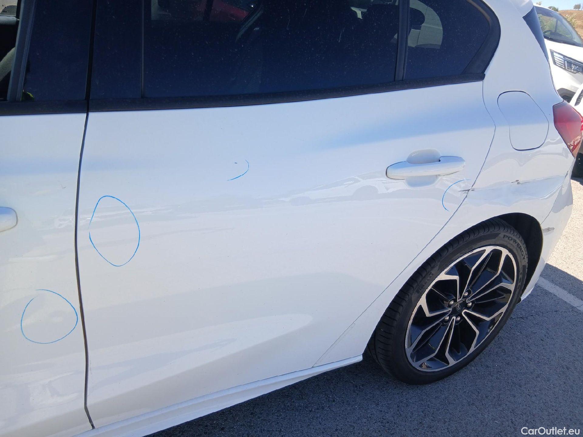  Ford  Focus FORD  / 2018 / 5P / berlina con portón 1.0 Ecoboost MHEV 92kW ST-Line #17
