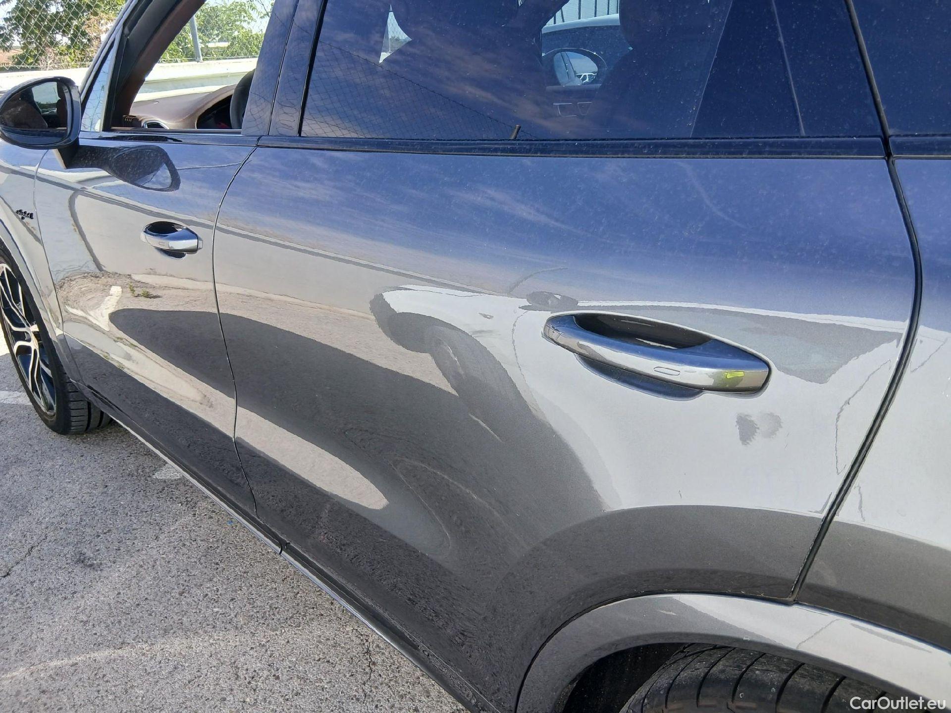  Porsche  Cayenne PORSCHE  / 2017 / 5P / todoterreno E-Hybrid #17