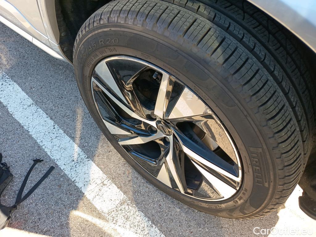  Volvo  XC90 VOLVO  / 2019 / 5P / todoterreno 2.0 B5 D AWD R-Design Auto (AC2) #5