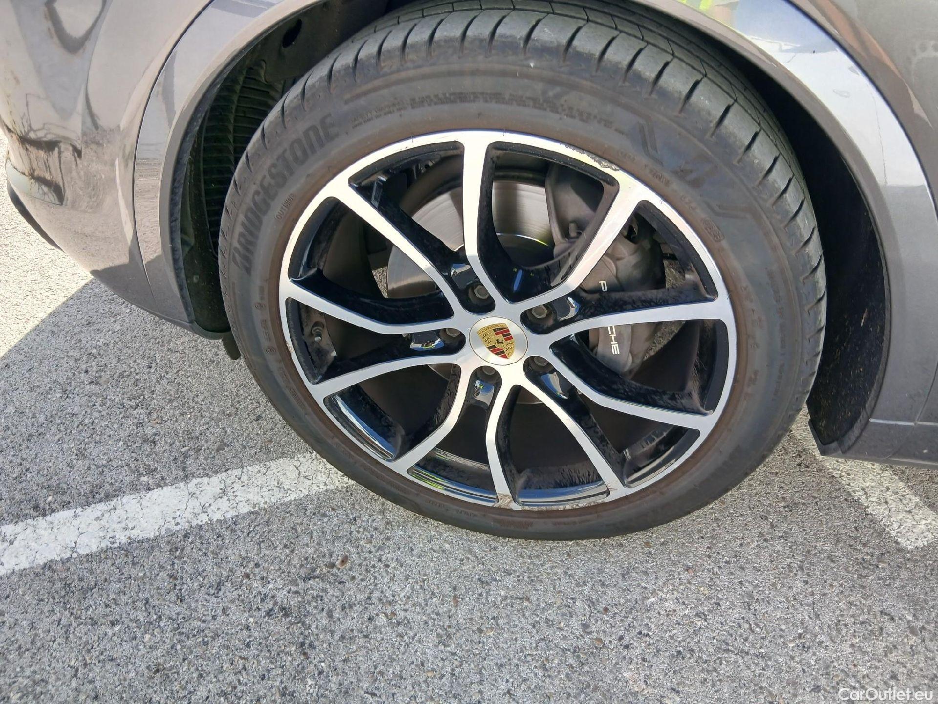  Porsche  Cayenne PORSCHE  / 2017 / 5P / todoterreno E-Hybrid #14
