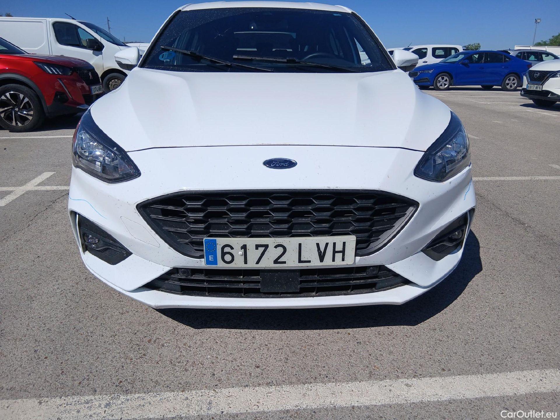  Ford  Focus FORD  / 2018 / 5P / berlina con portón 1.0 Ecoboost MHEV 92kW ST-Line #5