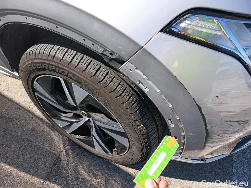  Volvo  XC90 VOLVO  / 2019 / 5P / todoterreno 2.0 B5 D AWD R-Design Auto (AC2) #4