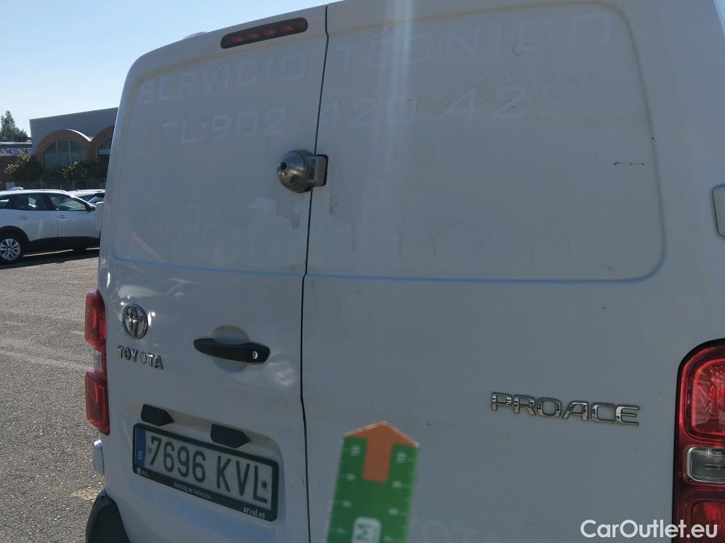  Toyota  Proace TOYOTA  / 2016 / 4P / furgón FU. MEDIO (L1) 2.0D 90kW COMFORT CARGA + #31