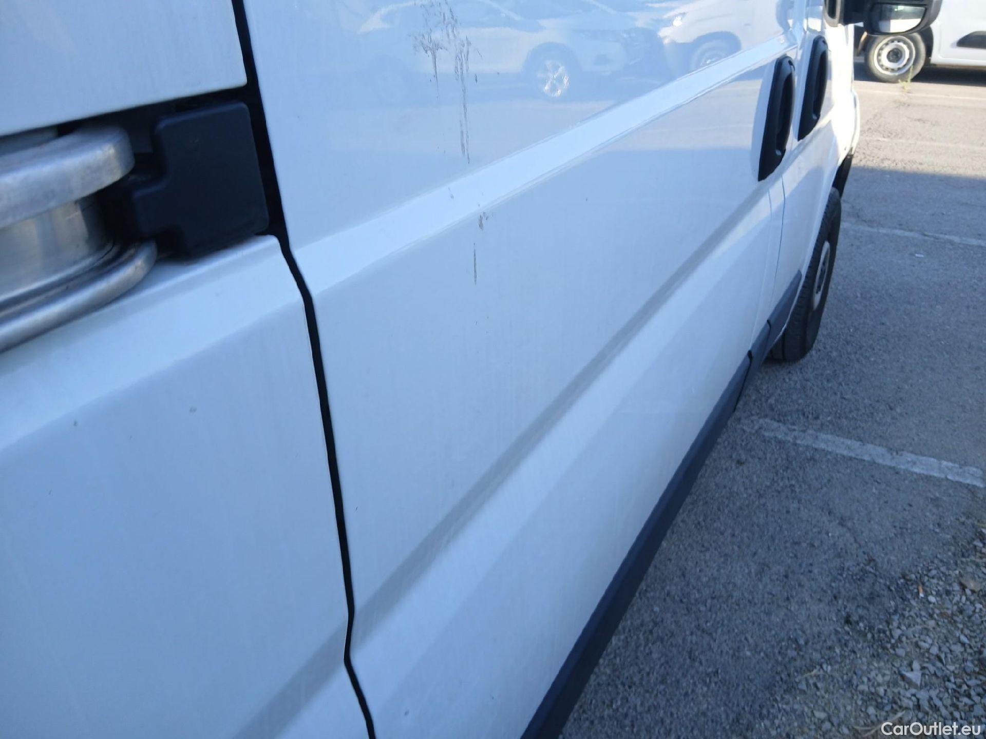  Fiat  Ducato FIAT  / 2014 / 4P / furgón 35 L2H2 Multijet (103kW) #19
