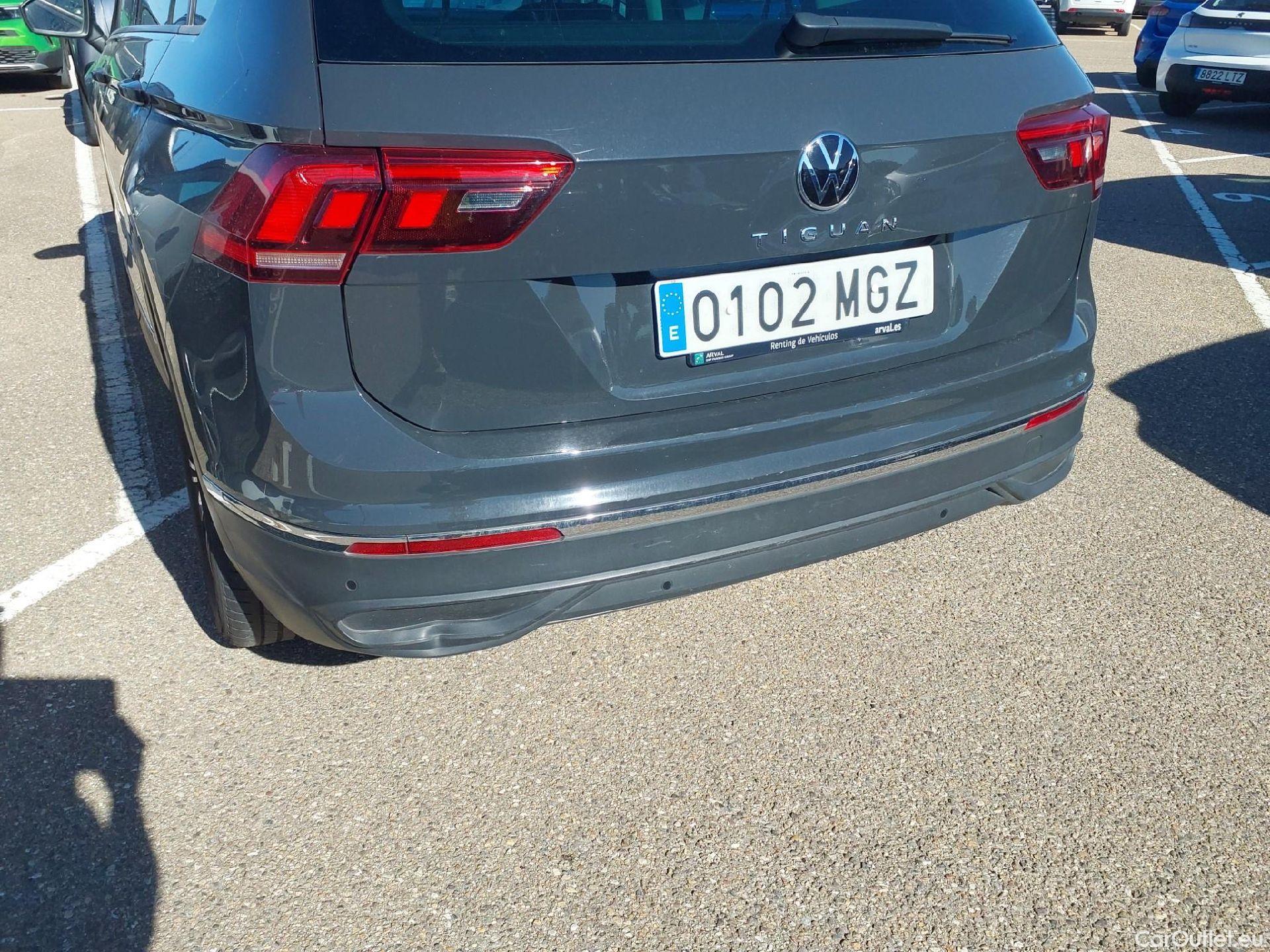  Volkswagen  Tiguan VOLKSWAGEN  / 2020 / 5P / todoterreno Life 2.0 TDI 110kW (150CV) DSG #25