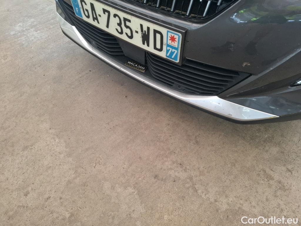  Peugeot  2008 PEUGEOT  / 2019 / 5P / Crossover PureTech 130 S&S EAT8 GT PACK #21