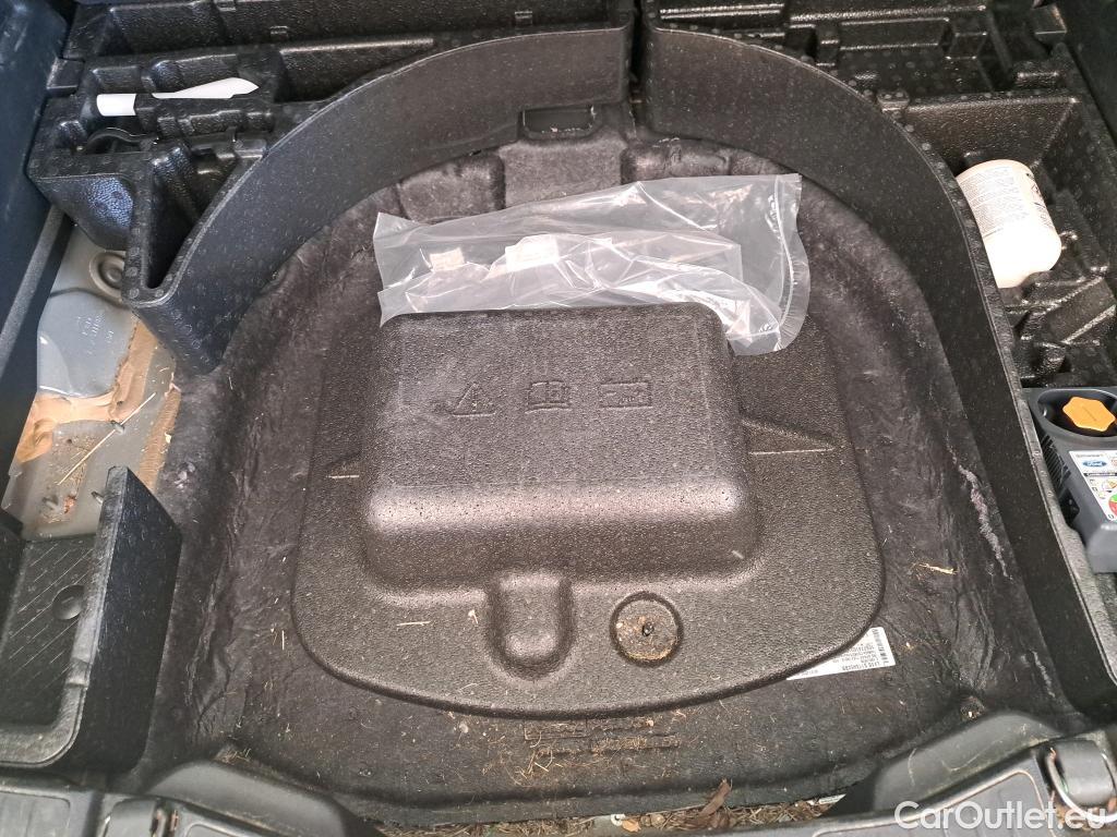  Ford  Kuga FORD  / 2019 / 5P / SUV 2.5 Dur 225 hybrid PHEV Pshift Titanium #1