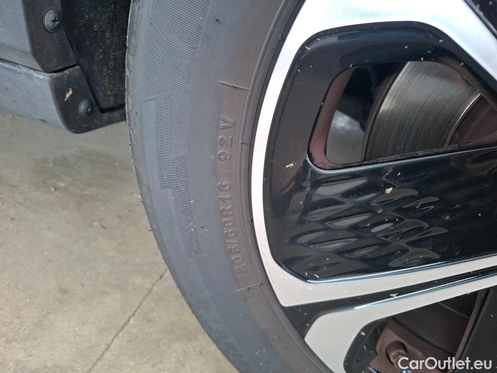  KIA  XCeed KIA  2019 5P Crossover 16 GDI ISG ISG PHEV ACTIVE BUS DCT6 #39