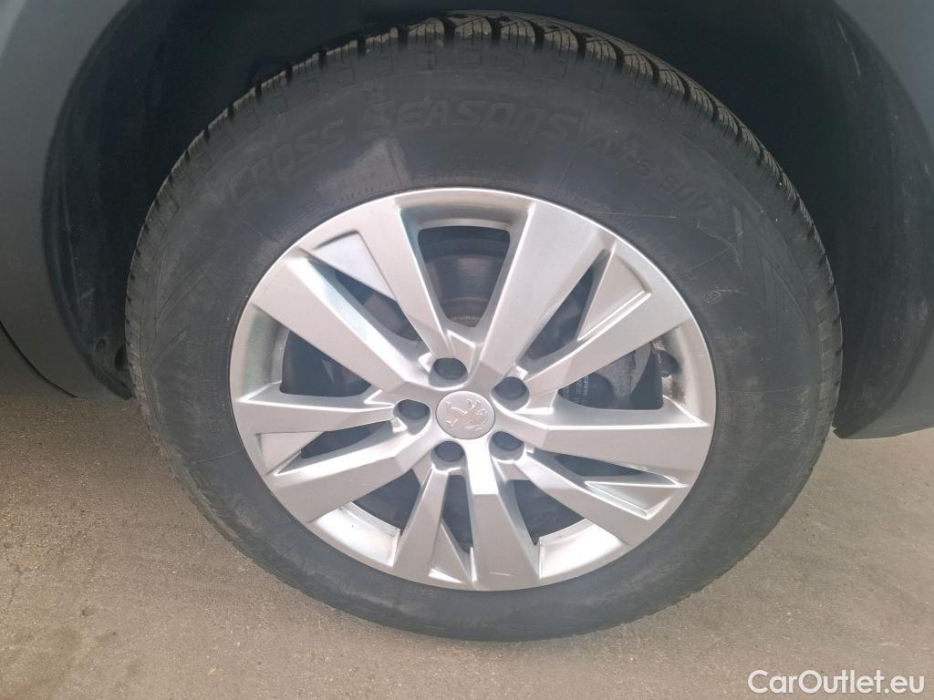  Peugeot  5008  Active Business 1.2 PureTech 130CV BVA8 E6d #29