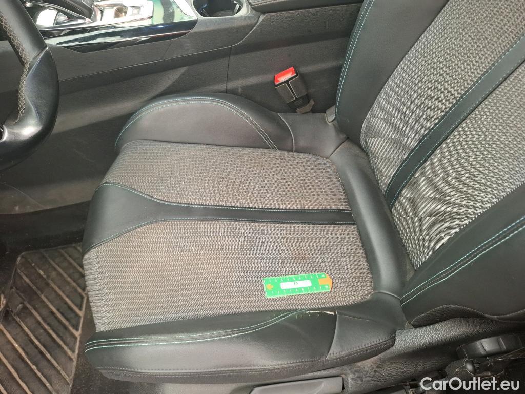  Peugeot  5008  Allure Pack 1.2 PureTech 130CV BVA8 7 Sieges E6d #12