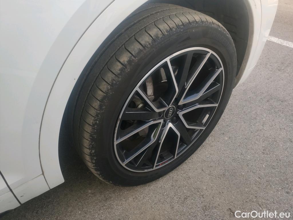  Audi  Q5 AUDI  / 2020 / 5P / todoterreno Black line 40 TDI 150kW quattro-ultra #3