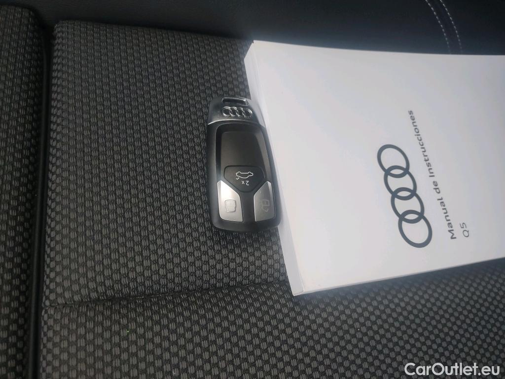  Audi  Q5 AUDI  / 2020 / 5P / todoterreno Black line 40 TDI 150kW quattro-ultra #2