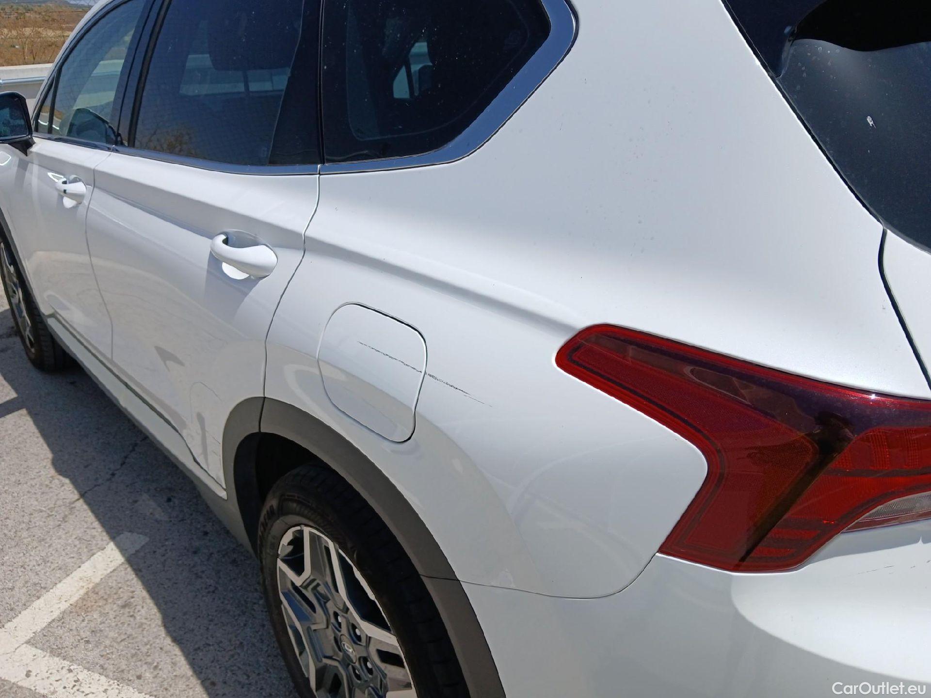  Hyundai  Santa Fe HYUNDAI  / 2021 / 5P / todoterreno 1.6 TGDi PHEV Maxx Auto 4x4 #20