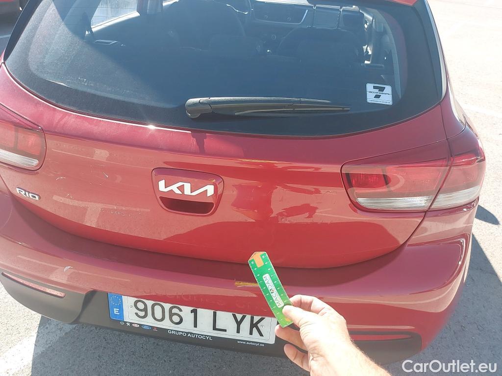  KIA  Rio KIA  / 2020 / 5P / berlina con portón 1.2 DPi 62kW (84CV) Concept #3
