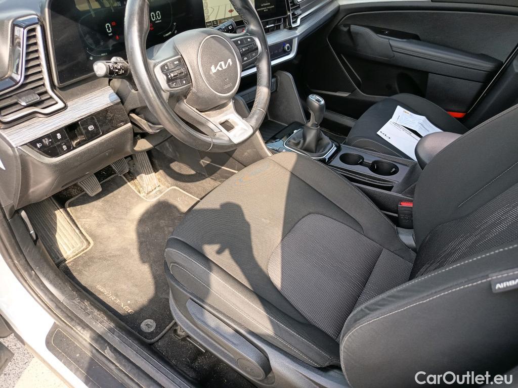  KIA  Sportage KIA  / 2022 / 5P / todoterreno 1.6 T-GDi MHEV 110kW (150CV) Drive 4x2 #3