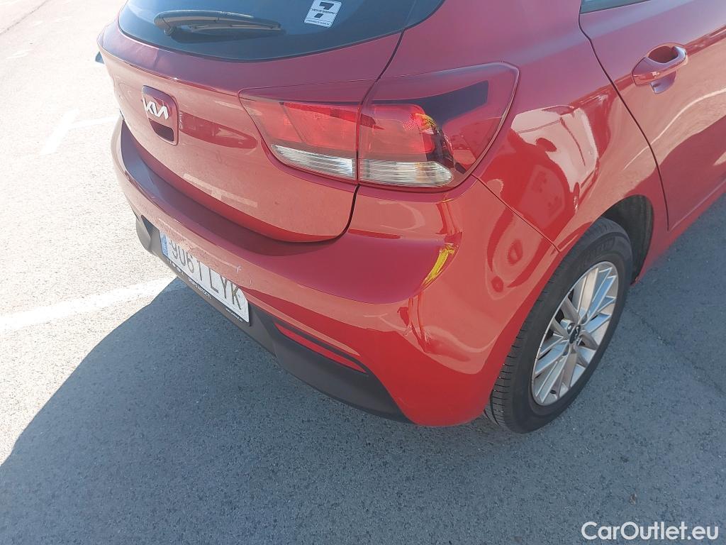  KIA  Rio KIA  / 2020 / 5P / berlina con portón 1.2 DPi 62kW (84CV) Concept #33