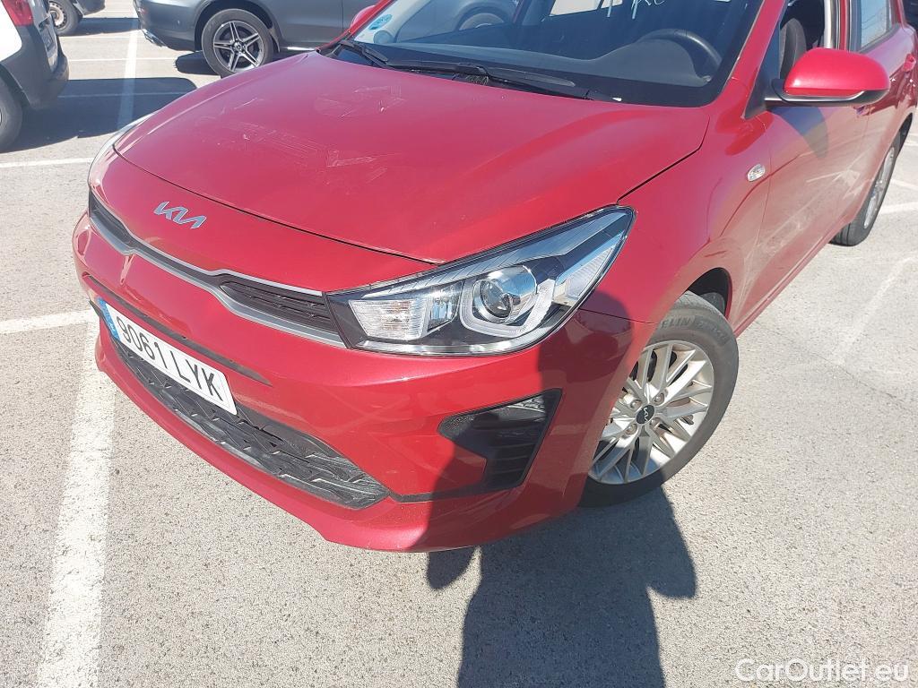  KIA  Rio KIA  / 2020 / 5P / berlina con portón 1.2 DPi 62kW (84CV) Concept #30