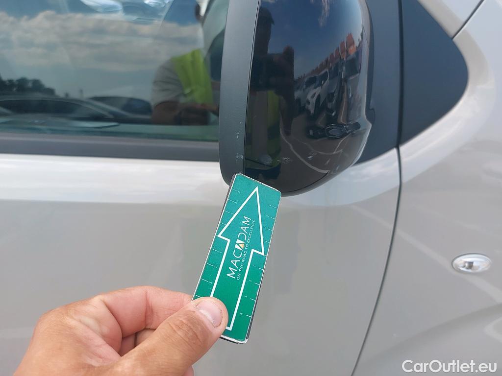  Citroen  C4 Picasso CITROEN Spacetourer / 2016 / 5P / combi Talla M BlueHDi 130KW EAT8 Rip Curl(SP) IND #28