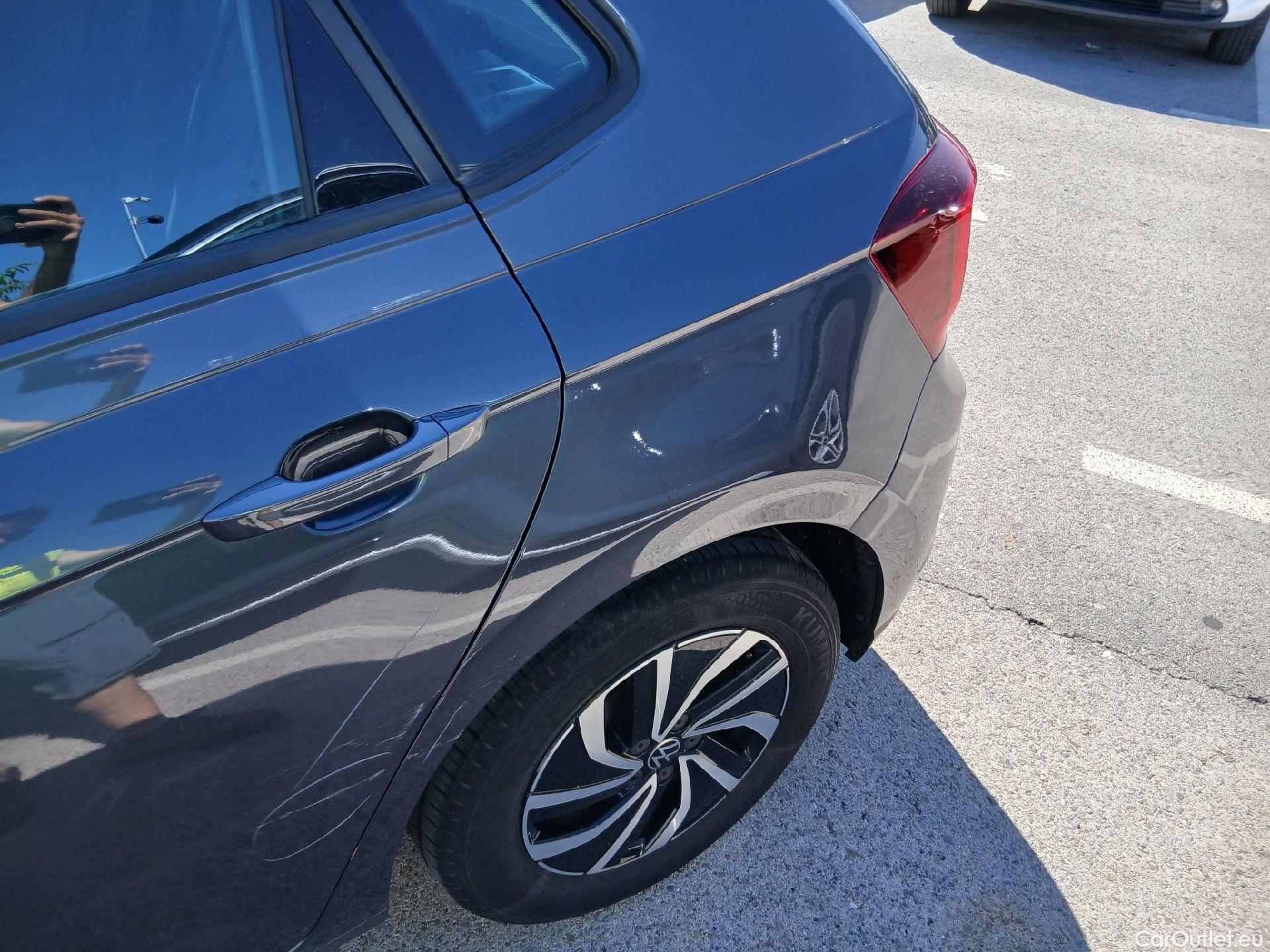  Volkswagen  Polo VOLKSWAGEN  / 2021 / 5P / berlina con portón Life 1.0 TSI 70kW (95CV) #19