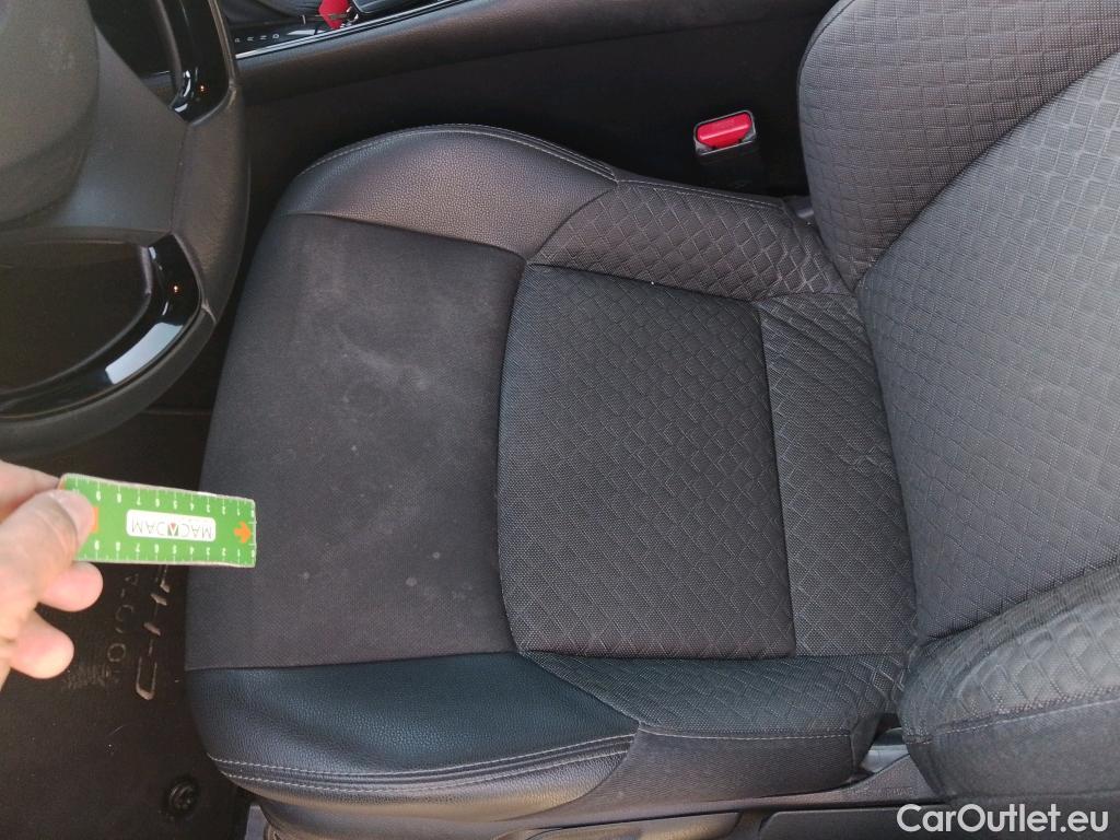  Toyota  C-HR TOYOTA  / 2019 / 5P / todoterreno 2.0 180H Advance #17