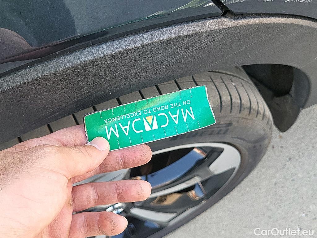 Volvo  XC 40 VOLVO XC40 / 2017 / 5P / todoterreno 2.0 B3 G Inscription Auto #18