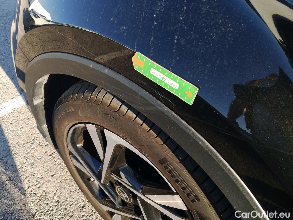  Toyota  C-HR TOYOTA  / 2019 / 5P / todoterreno 2.0 180H Advance #20