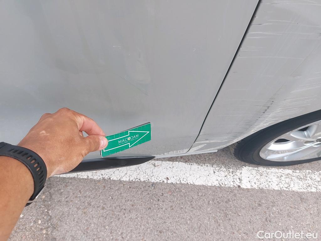  Citroen  C4 Picasso CITROEN Spacetourer / 2016 / 5P / combi Talla M BlueHDi 130KW EAT8 Rip Curl(SP) IND #3