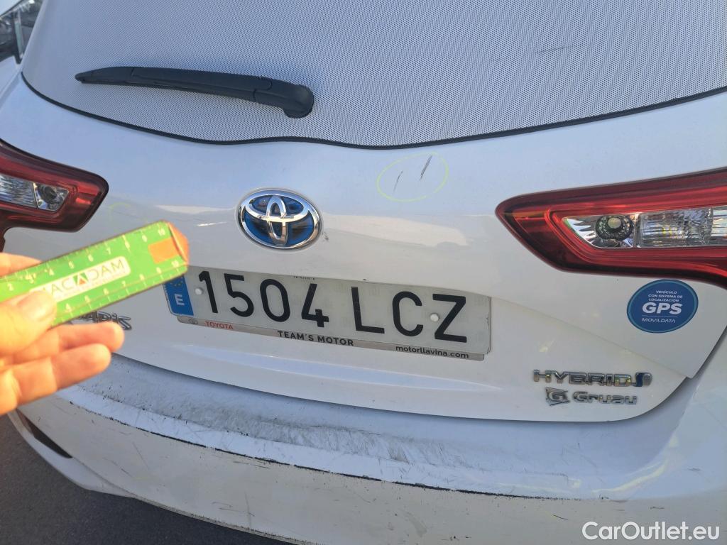  Toyota  Yaris TOYOTA  / 2017 / 5P / berlina con portón 1.5 100H Active #16