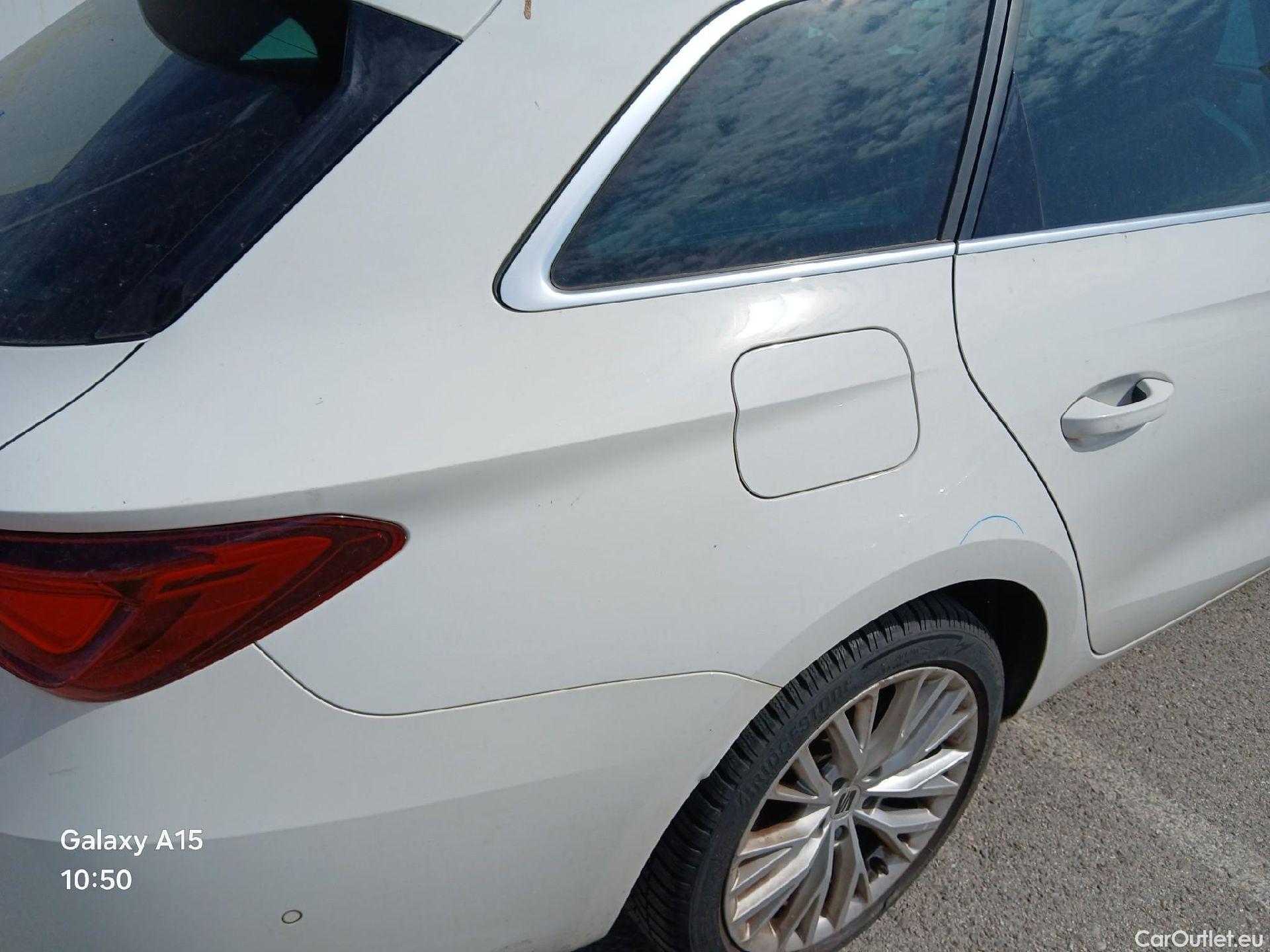  Seat  Leon SEAT Nuevo León / 2020 / 5P / familiar SP 1.4 e-Hybrid DSG S&S Xcellence Go L #23
