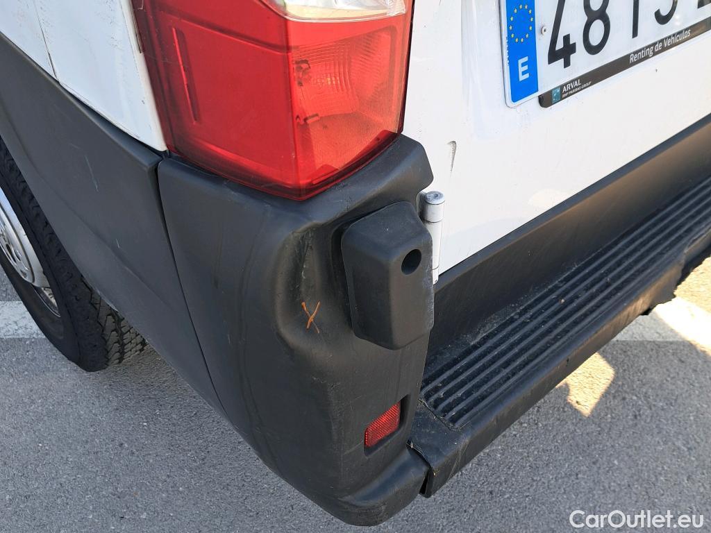  Peugeot  Boxer PEUGEOT  / 2014 / 4P / furgón 335 L3 H2 BHDI 103kW (140CV) S&S 6 V. M #56