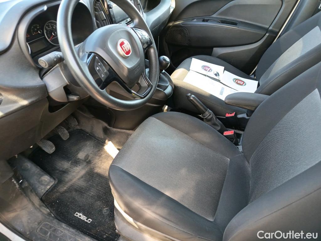  Fiat  Doblo FIAT Doblò Cargo/2015/4P/furgón derivado de turismo Cargo SX 1.6 Mjet 66kW (90CV) (AC) #3