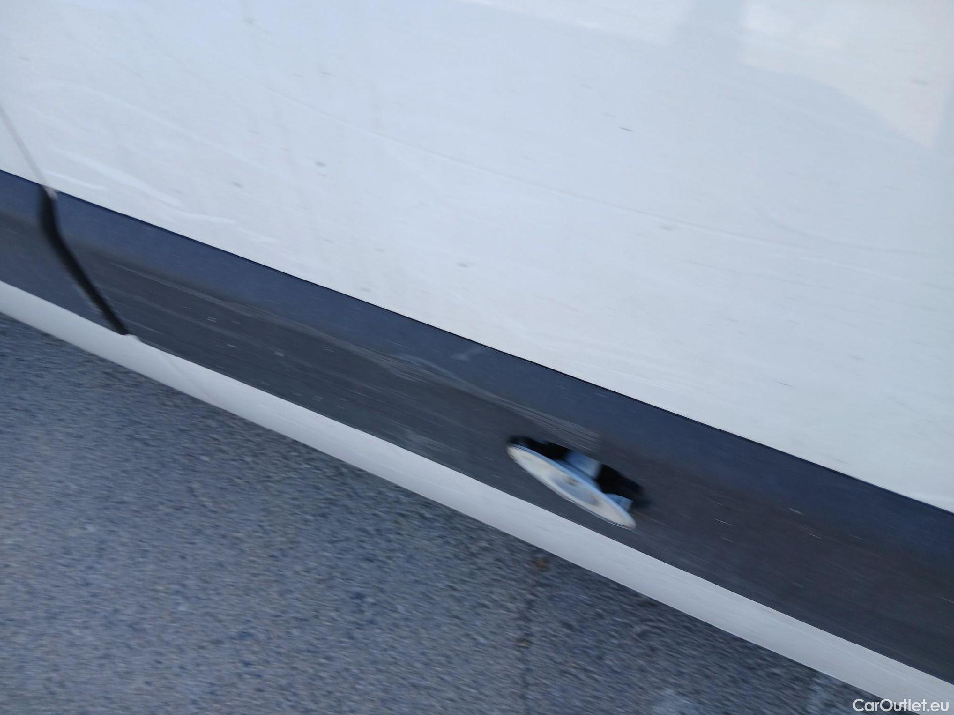  Renault  Master  III Furgón L3H2 HKa 3 5t 2.3 dCi 110CV MT6 E5 #9