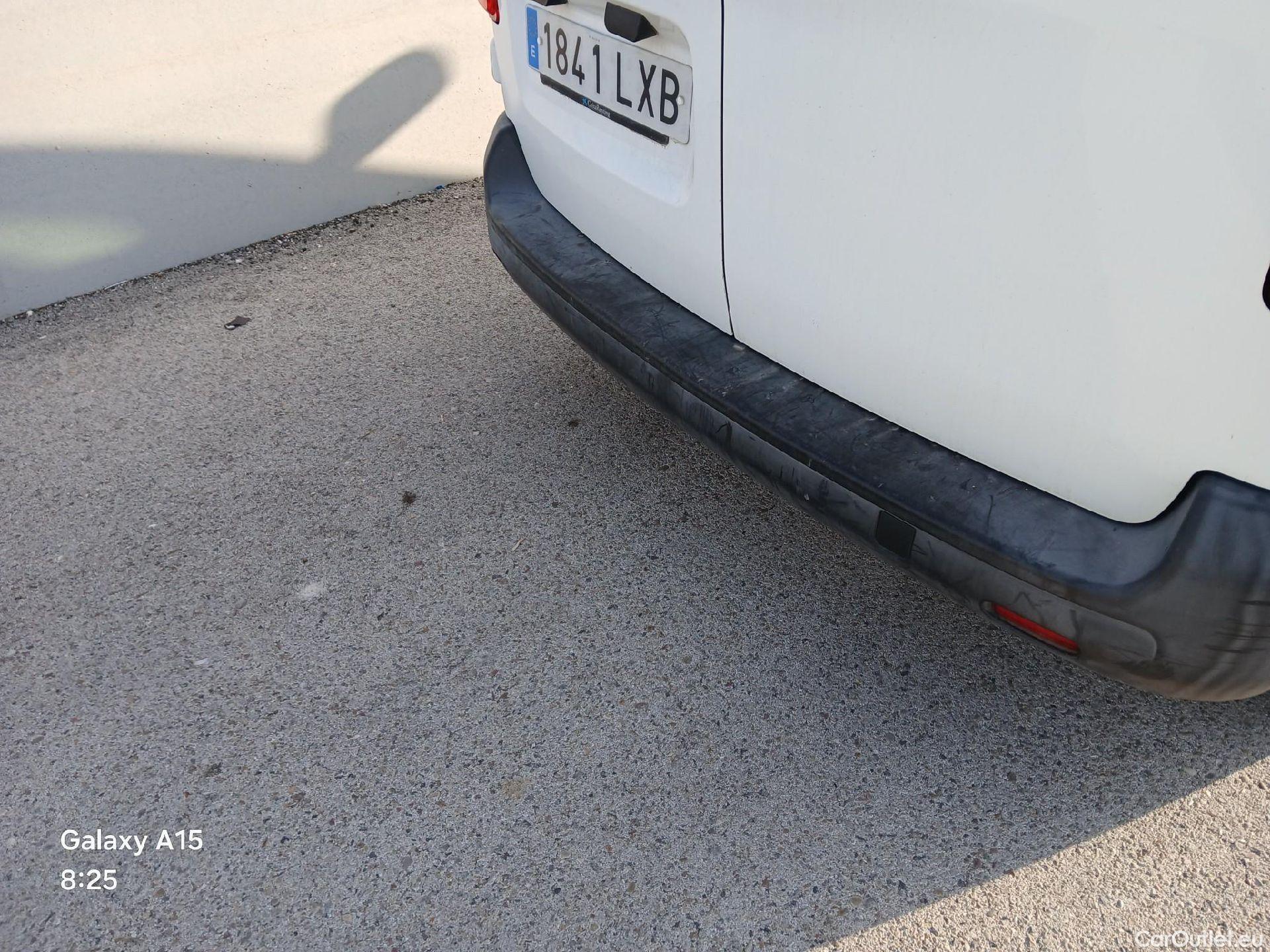  Opel  Vivaro OPEL  / 2019 / 4P / furgón 1.5 Diésel 74kW (100CV) M Std Express (AC) #24