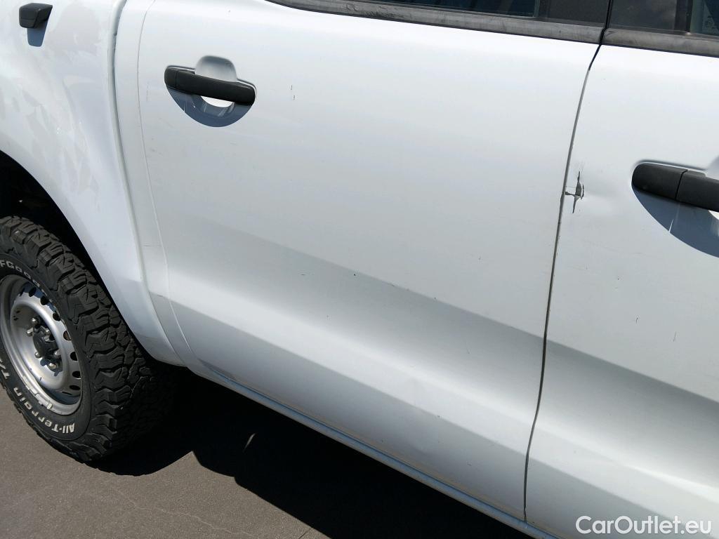  Ford  Ranger FORD  VU 4p 6G pickup 2.2 TDCi 150cv 4x4 Doble Cabina XL #44