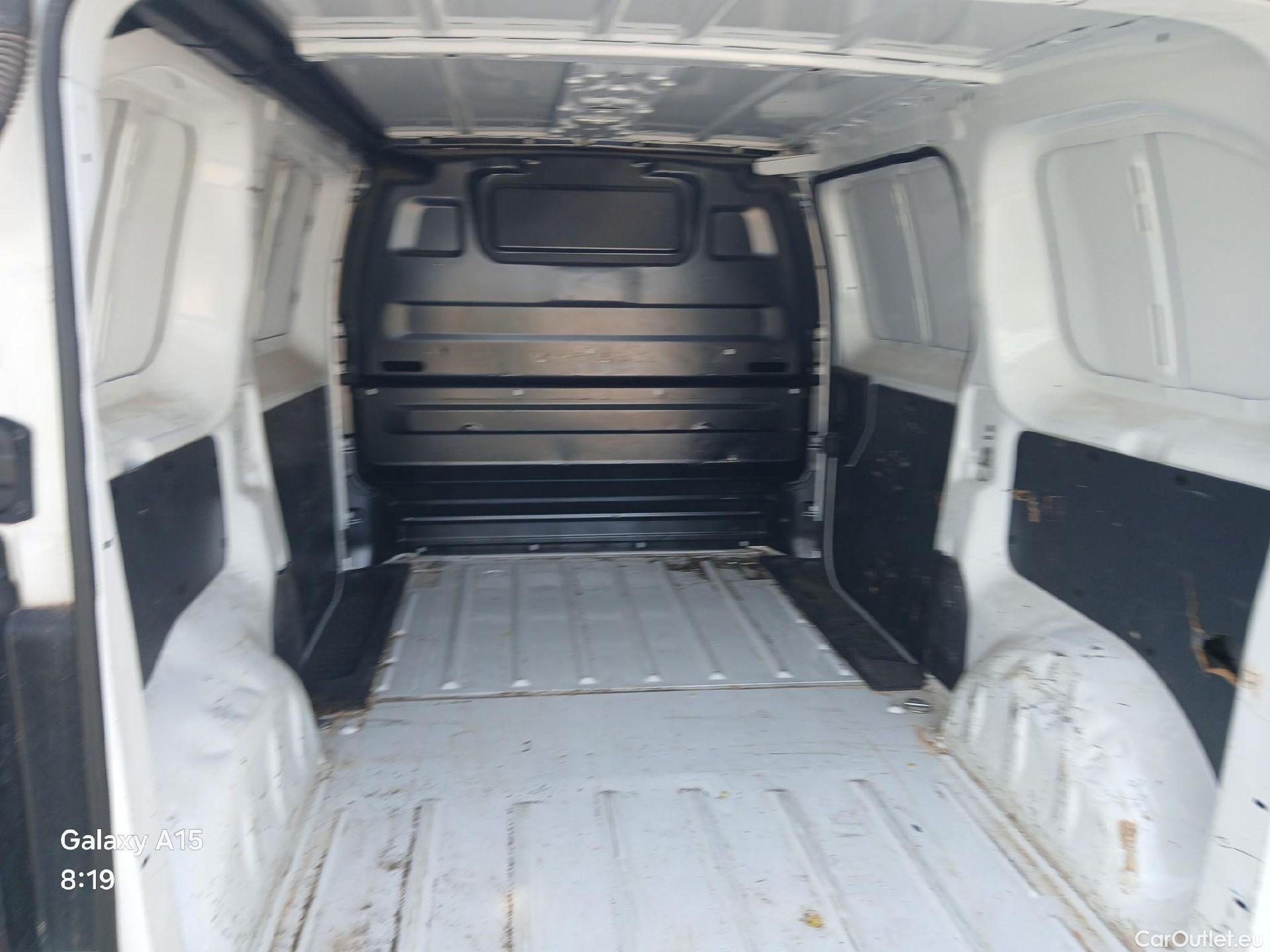  Opel  Vivaro OPEL  / 2019 / 4P / furgón 1.5 Diésel 74kW (100CV) M Std Express (AC) #14