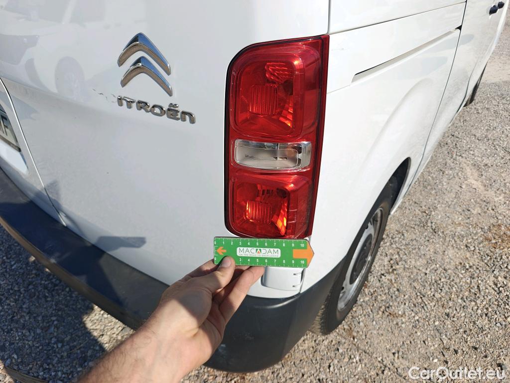  Citroen  Jumpy CITROEN  / 2016 / 4P / furgón Furgón Talla M BlueHDi 100 S&S 6v #37