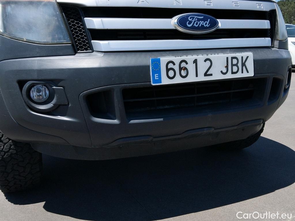  Ford  Ranger FORD  VU 4p 6G pickup 2.2 TDCi 150cv 4x4 Doble Cabina XL #37