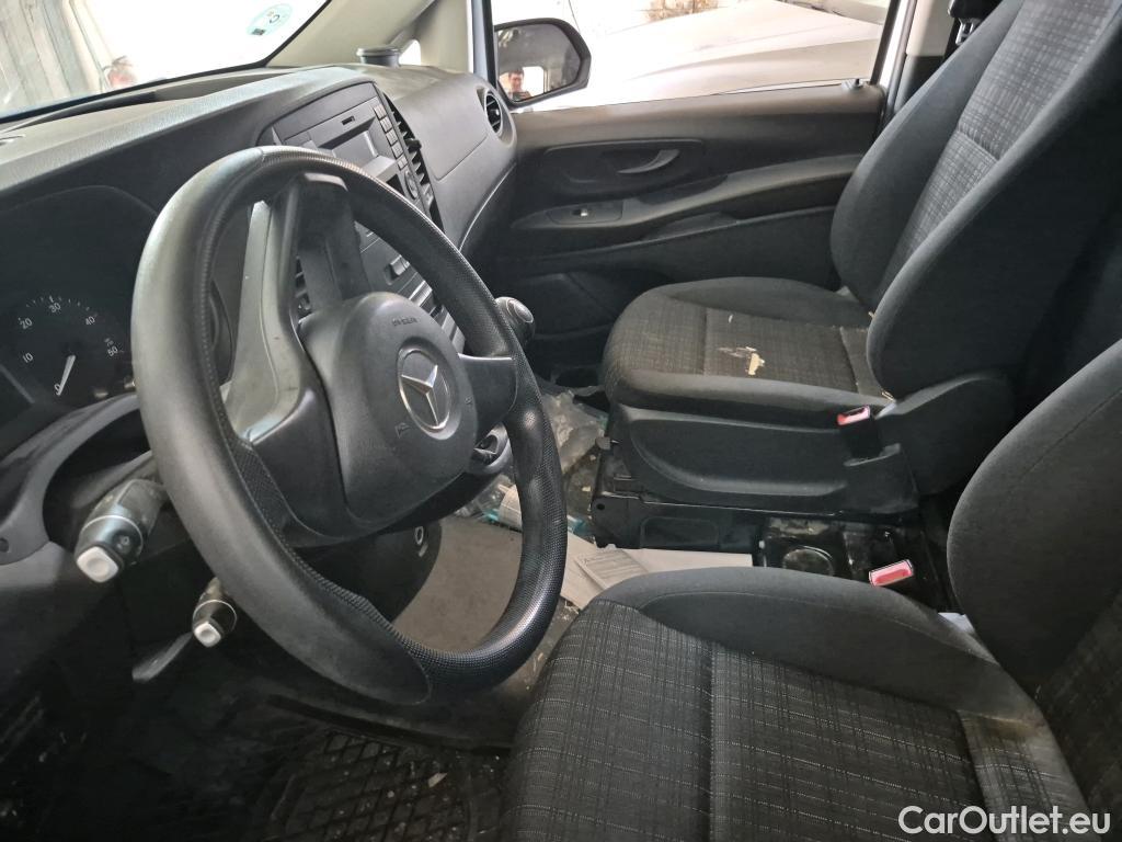  Mercedes  Vito MERCEDES-BENZ  / 2014 / 4P / furgón 111 CDI Larga #41