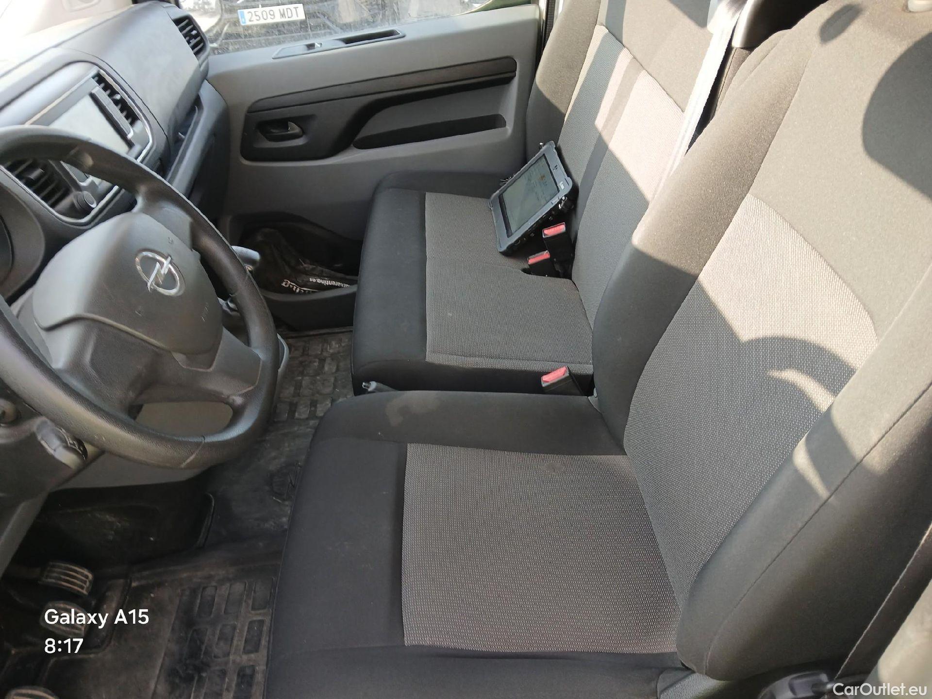  Opel  Vivaro OPEL  / 2019 / 4P / furgón 1.5 Diésel 74kW (100CV) M Std Express (AC) #2