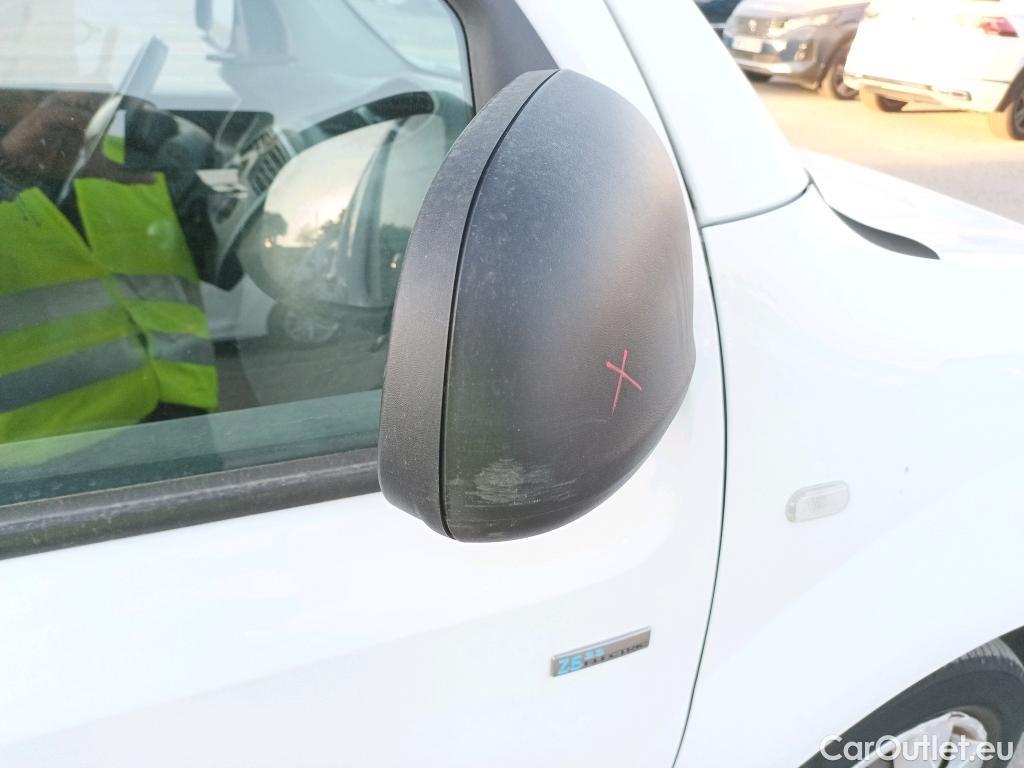  Renault  Kangoo RENAULT  Z.E./2013/4P/furgón derivado de turismo Maxi Z.E. 2 plazas Flexi #52