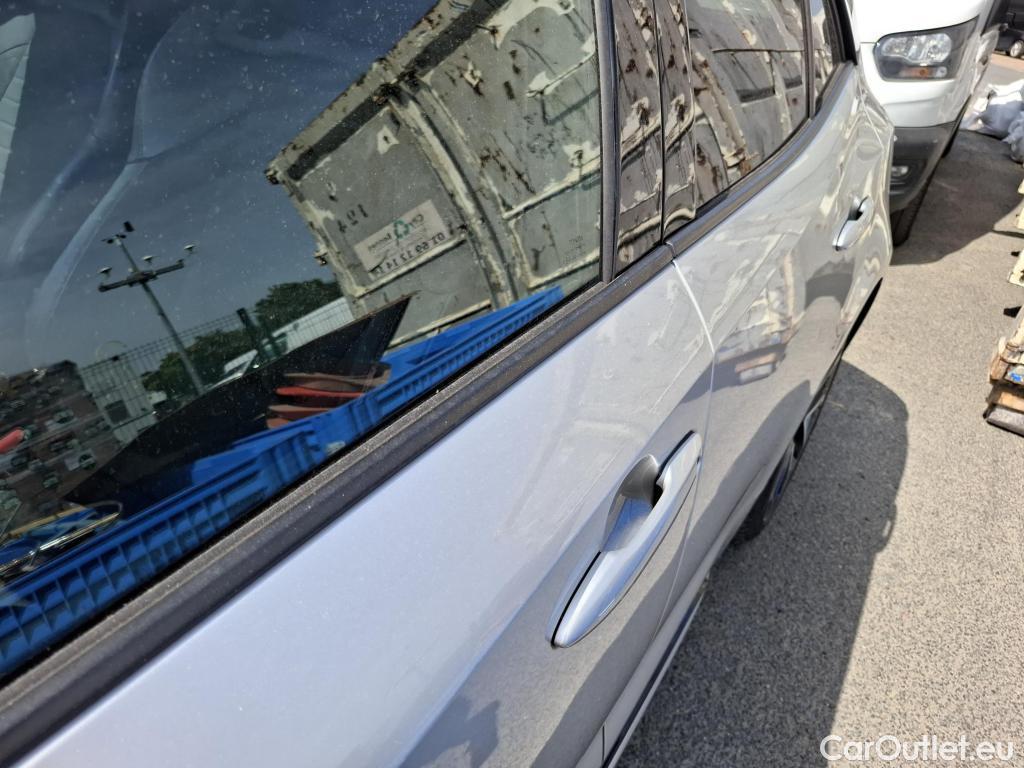  Toyota  Corolla TOYOTA  / 2018 / 5P / Berline Hybride 180h Collection #101