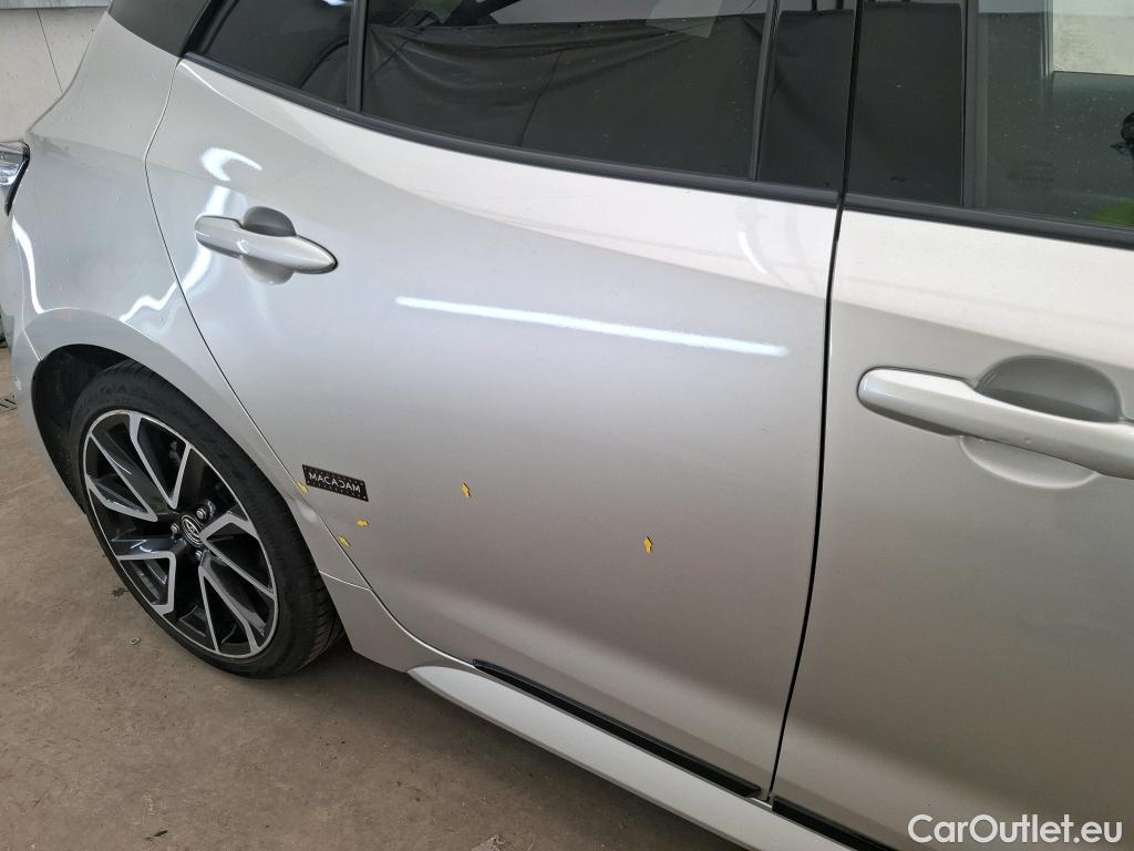  Toyota  Corolla TOYOTA  / 2018 / 5P / Berline Hybride 180h Collection #47