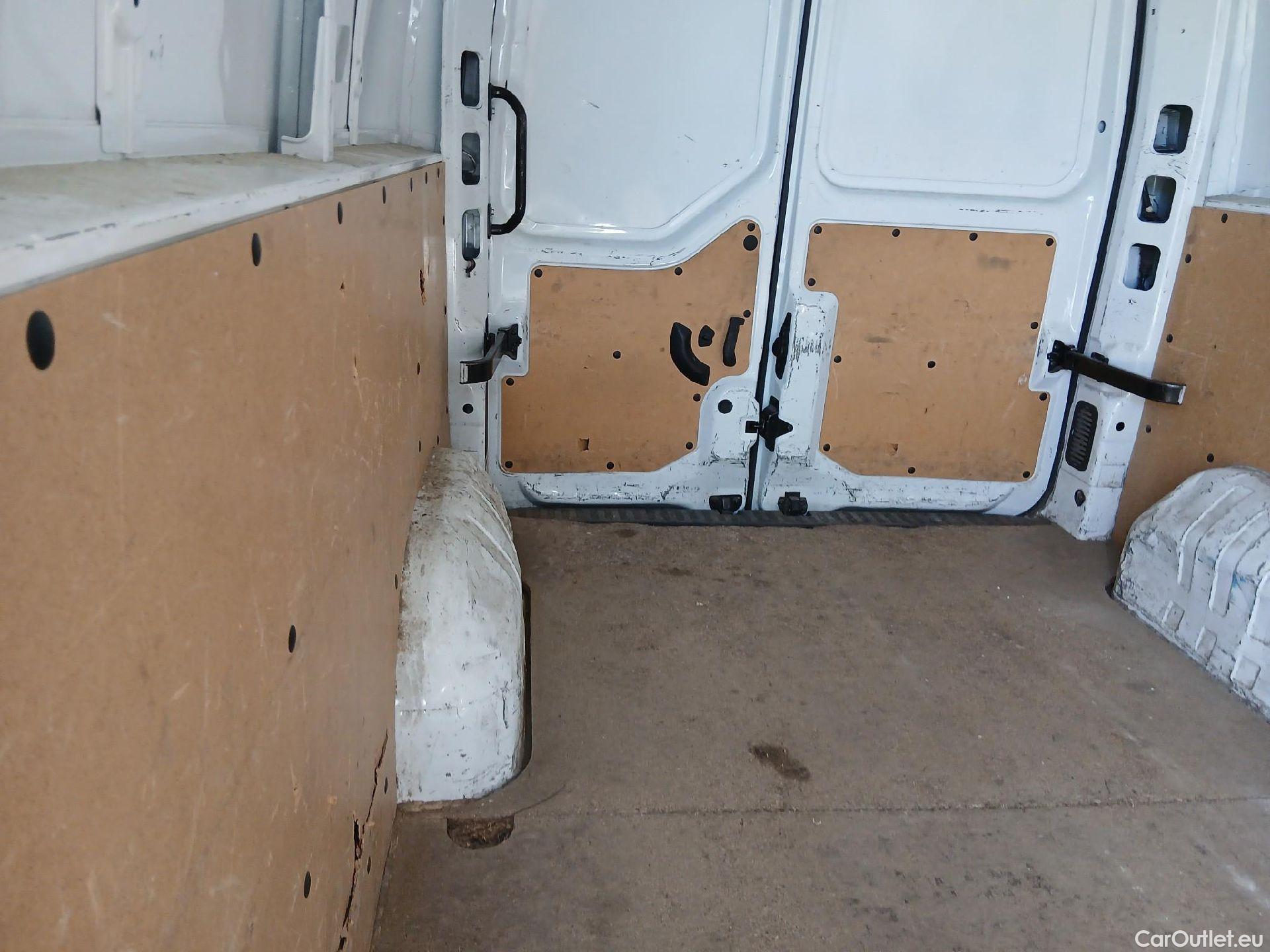  Renault  Master  III Furgón L3H2 HKa 3 5t 2.3 dCi 110CV MT6 E5 #44