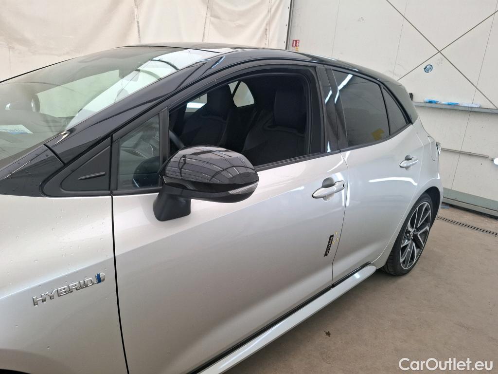  Toyota  Corolla TOYOTA  / 2018 / 5P / Berline Hybride 180h Collection #90