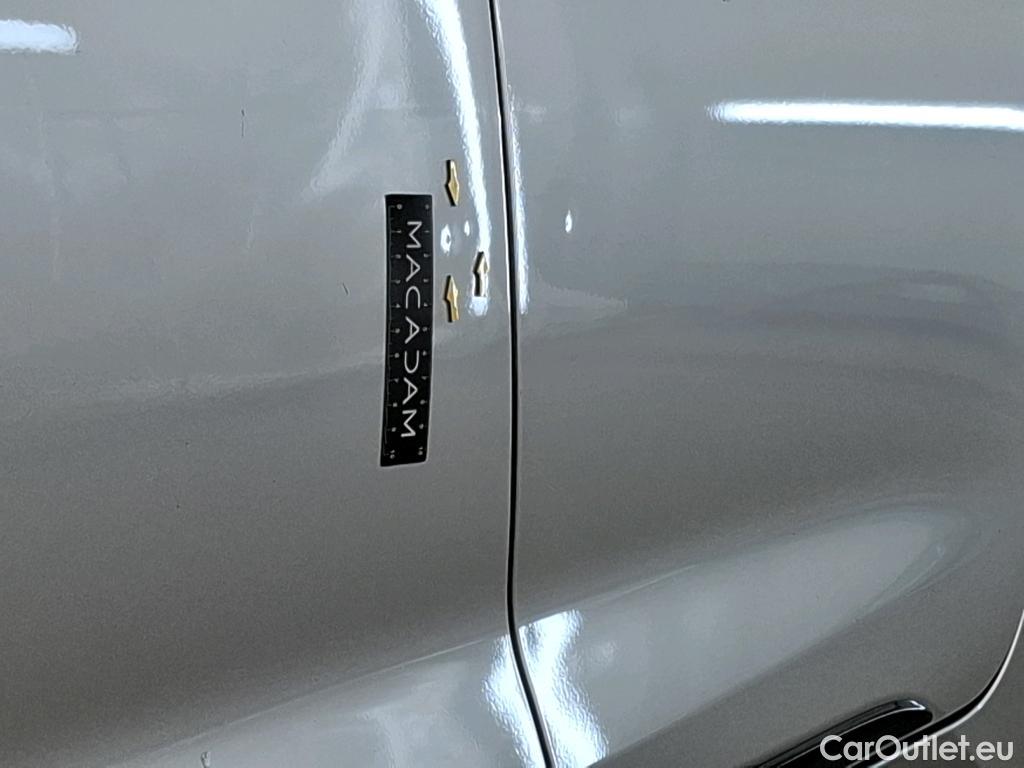  Toyota  Corolla TOYOTA  / 2018 / 5P / Berline Hybride 180h Collection #92