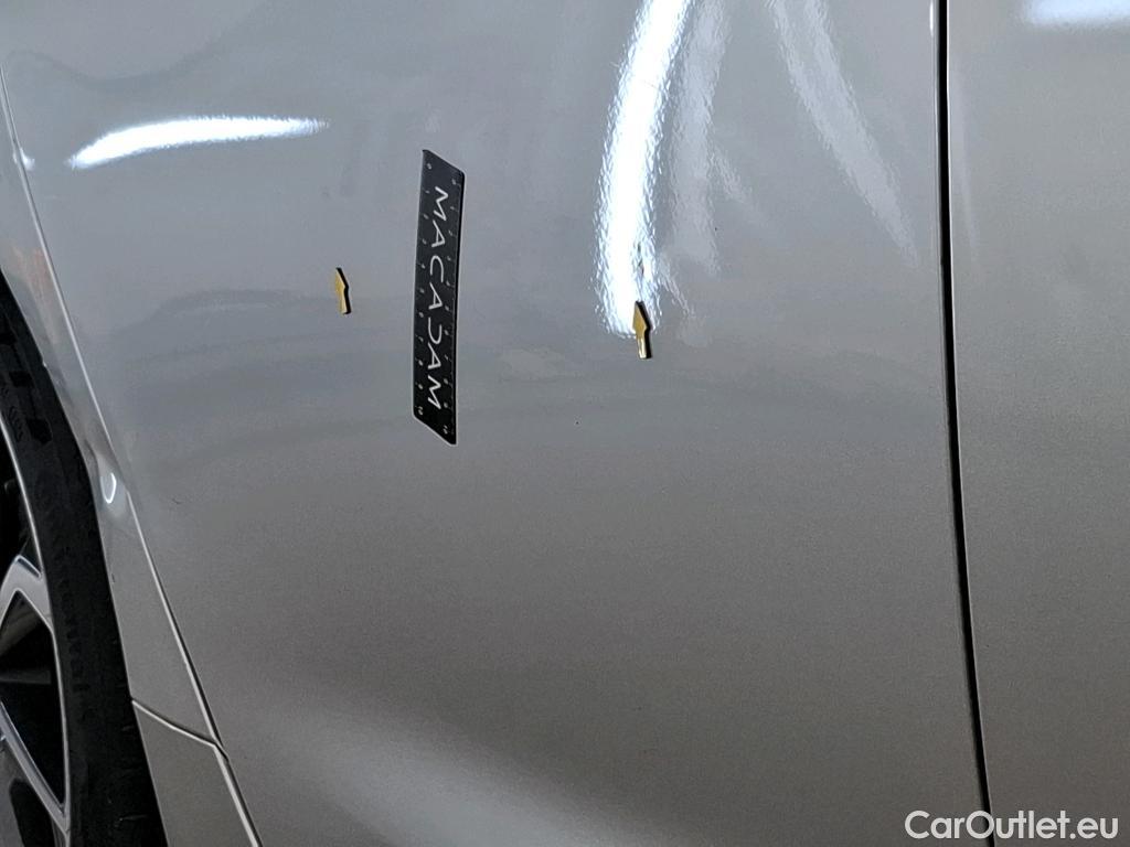  Toyota  Corolla TOYOTA  / 2018 / 5P / Berline Hybride 180h Collection #52